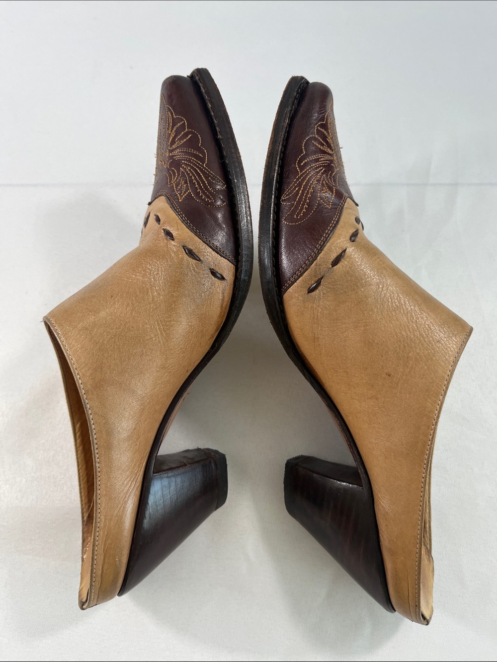 Lucchese Charlie 1 Horse Western Mules Embroidered Leather Tan Brown Wom 8 - Picture 5 of 10